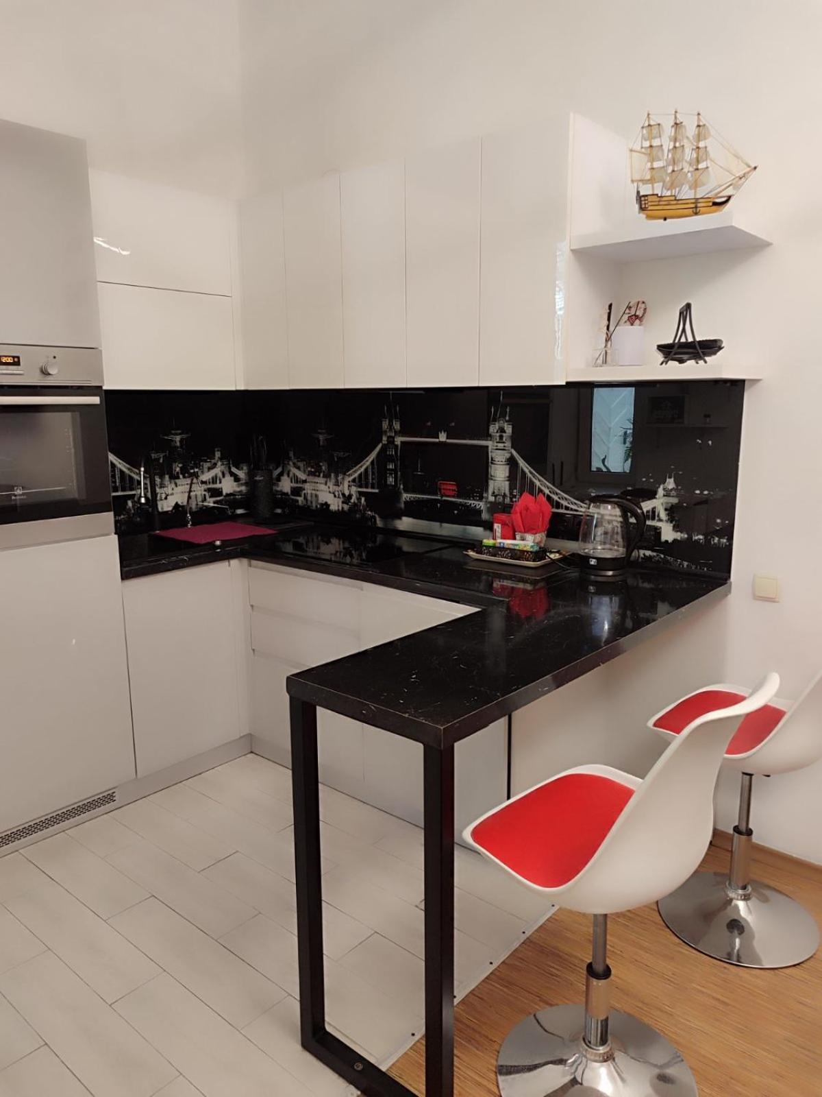 London Apartment, Odessa Esterno foto